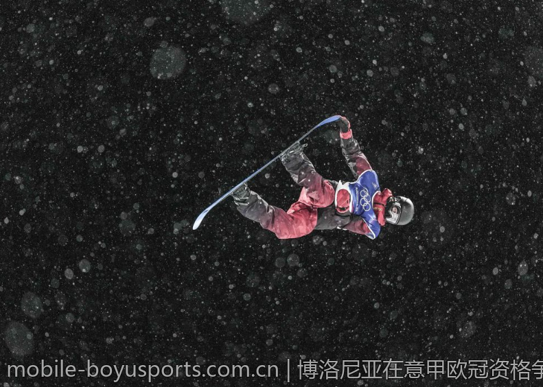 博洛尼亚在意甲欧冠资格争夺中展现的战术布局